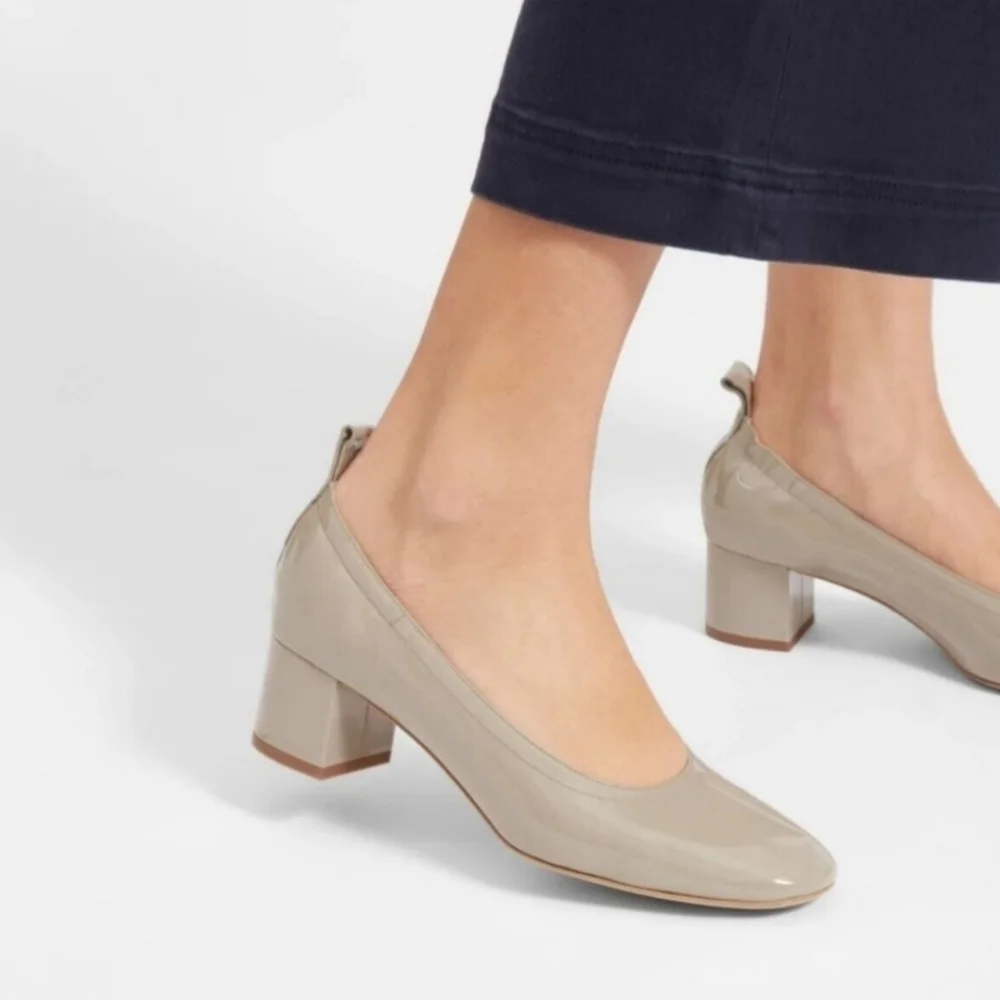 Everlane Size 7 The Day Heel Patent Leather in Taupe